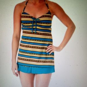 New Mainstream striped skirted sz 10 attatched panty swimsuit
